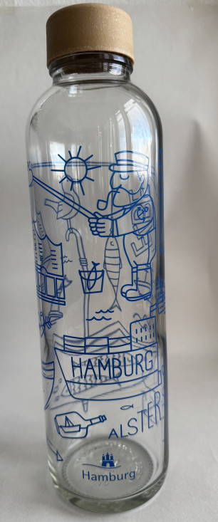 Wiederverwendbare Glasflaschen aus recyceltem Altglas mit Hamburg-Illustration (0,7 Liter)